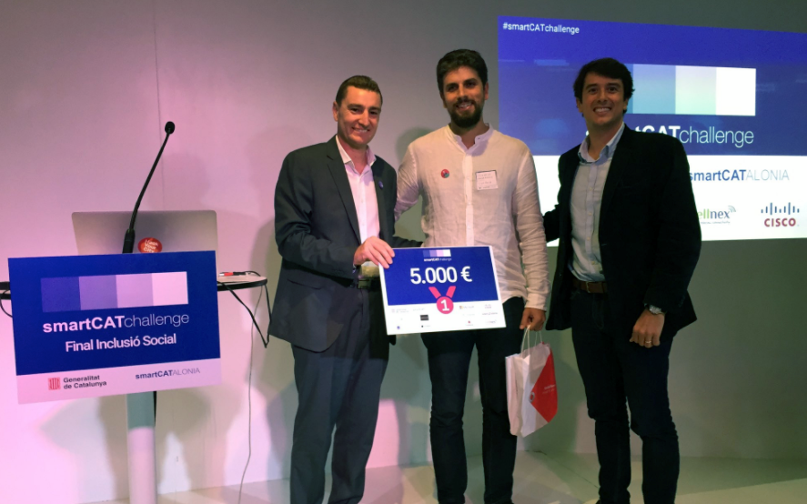 Una solución para tocar música con el movimiento de la mirada gana el Smartcat Challenge de inclusión social